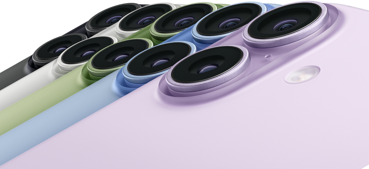 Apple iPhone 17 Strike accessories