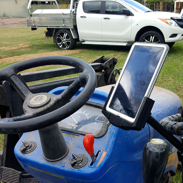 Tablet-mounted-on-a-tractor-for-agriculture-by-strike-alpha