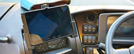 Reliable Bus Tablet Mounting: Strike & NEC’s USB-C Fixed-Install for Mission-Critical Fleets