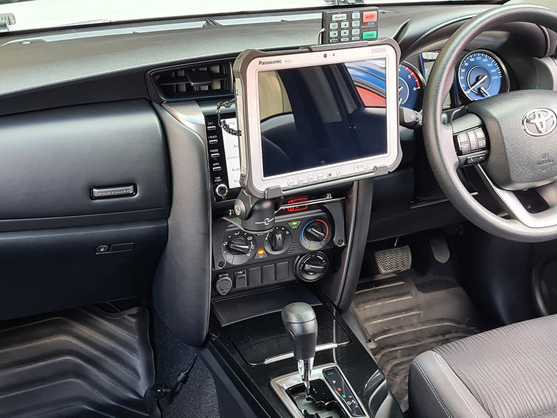 Industrial Evolution InDash Mount for Toyota Fortuner (2016+)