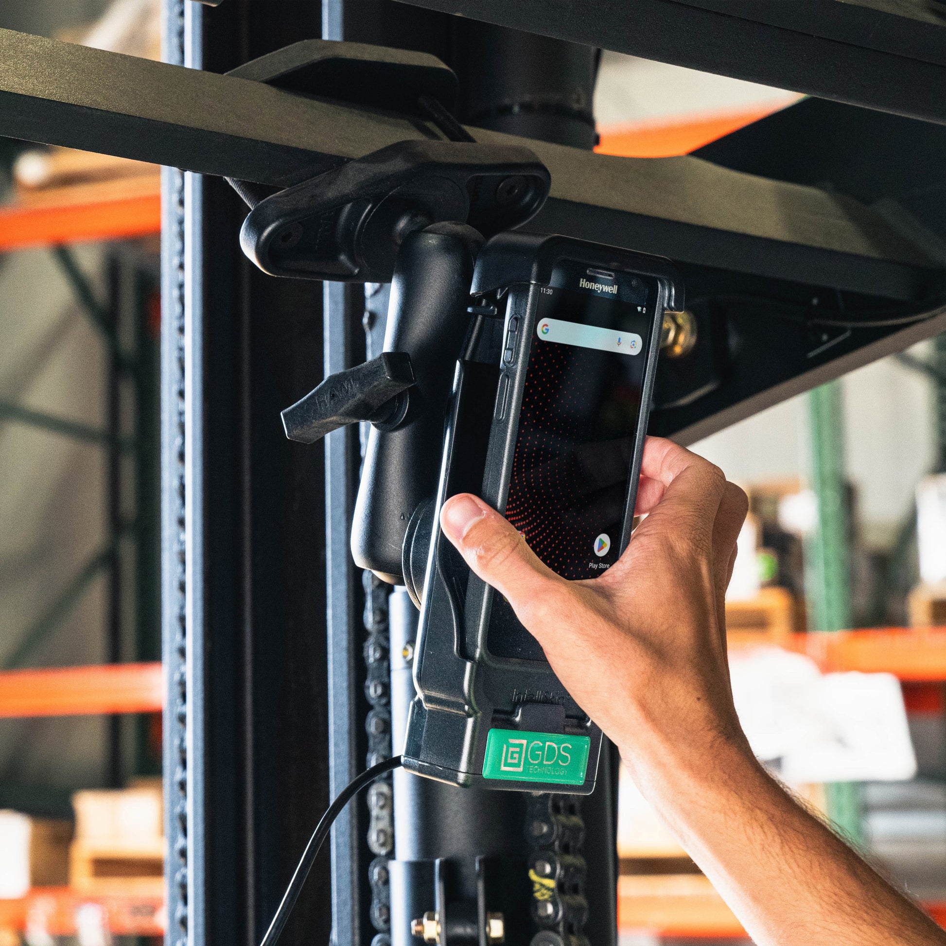 GDS® Powered Locking Vehicle Dock for Honeywell CT37 with IntelliSkin® (RAM-GDS-DOCKL-V15-CU)