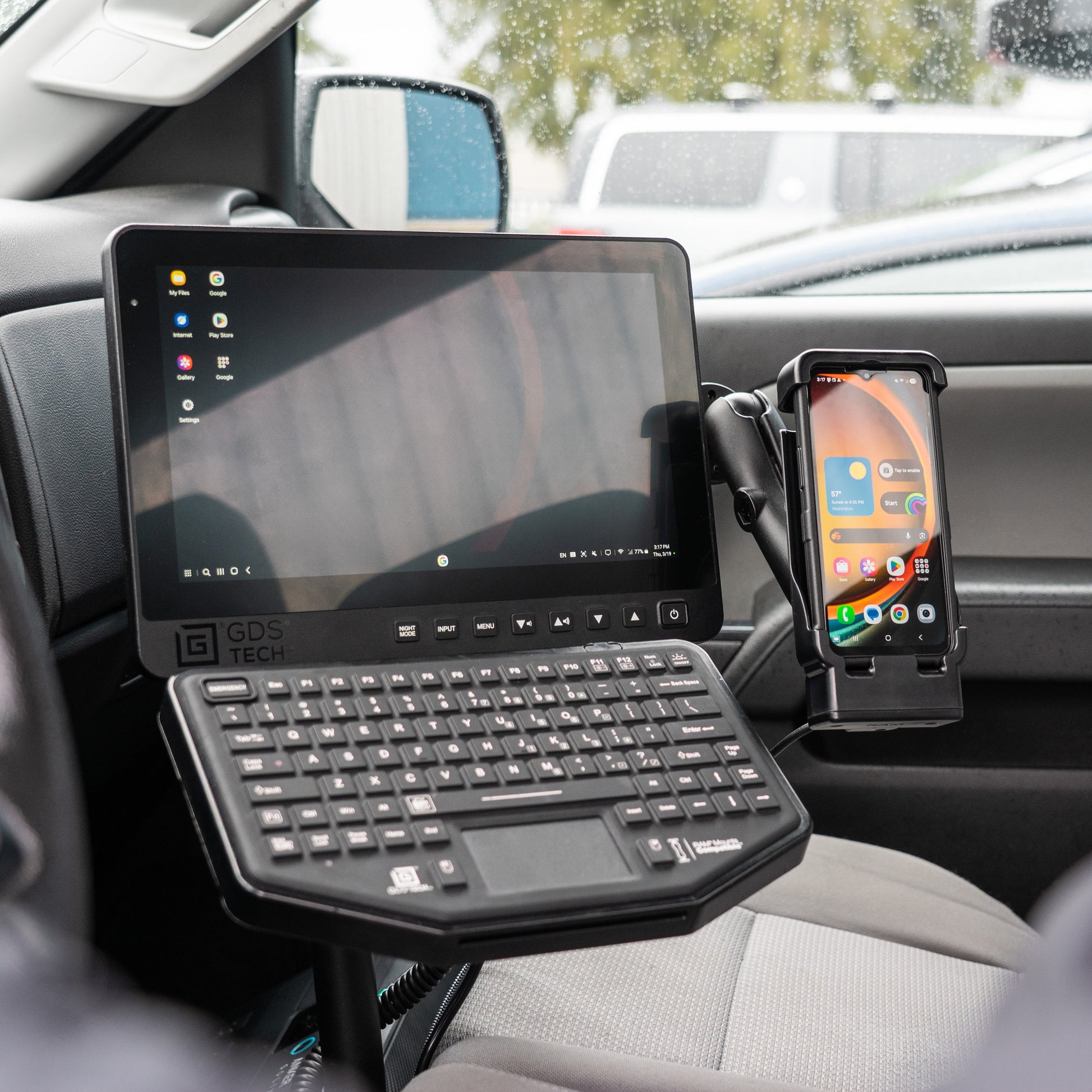 RAM® Powered Vehicle Dock for XCover7 (RAM-HOL-V15-SAM94PU)
