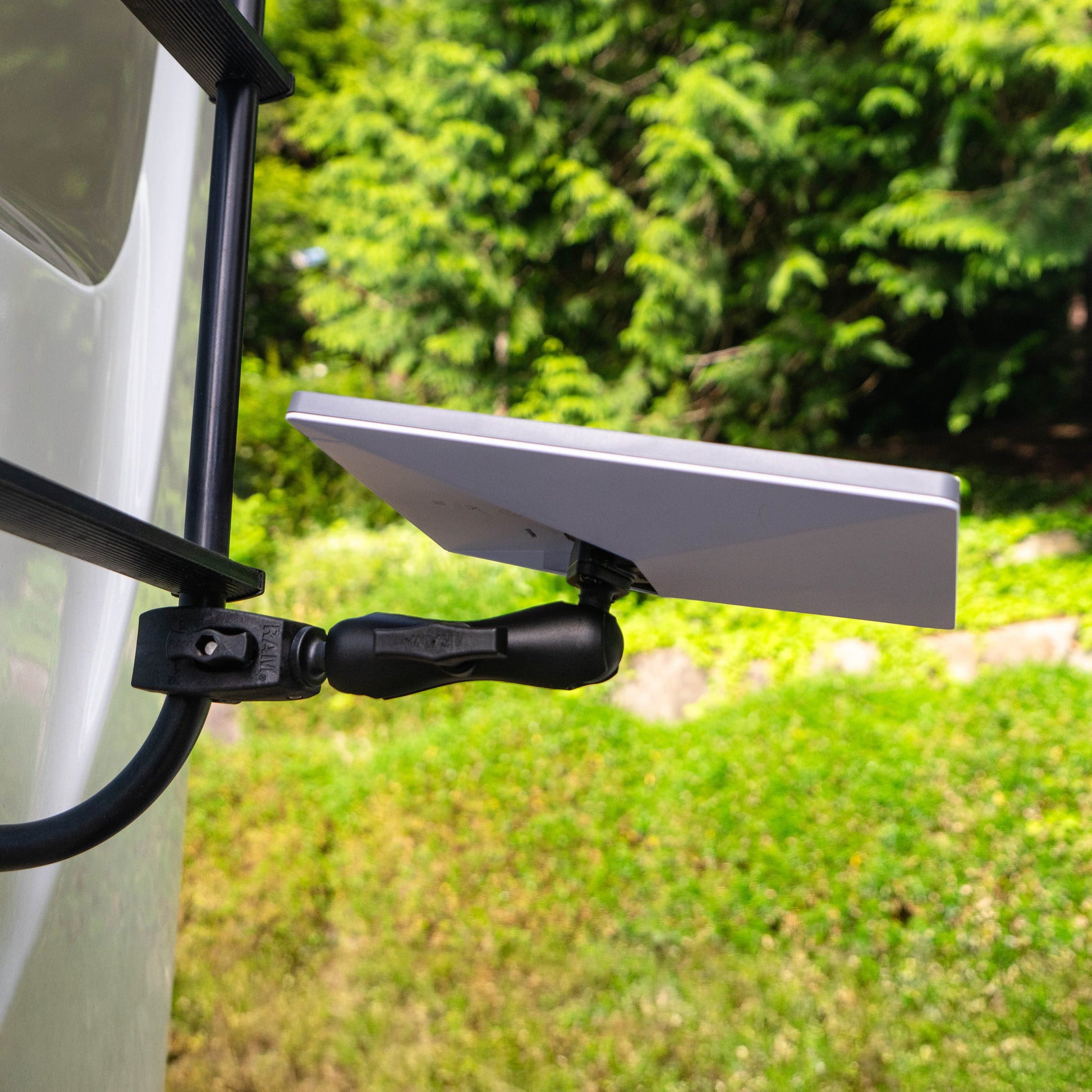 RAM® Tough-Claw™ Heavy Duty Mount for Starlink Mini (RAP-404-STA1U)