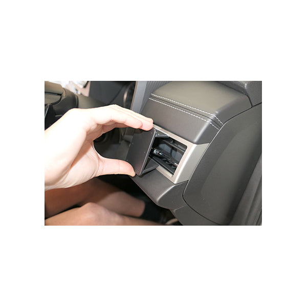 ClicOn No Holes Right Hand Dash Mount for Mitsubishi Outlander (22-25)