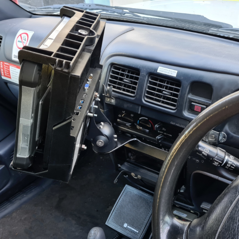 Industrial Evolution InDash Mount for Toyota Hilux (1997-04)