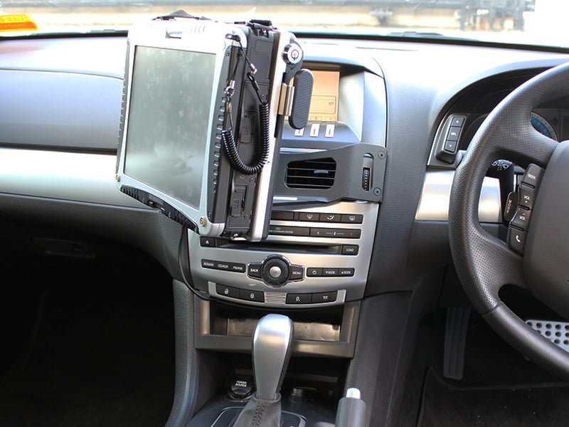 Industrial Evolution InDash Mount for Ford Falcon FG (2008-16)