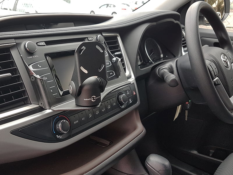 Industrial Evolution InDash Mount for Toyota Kluger (2013-20)
