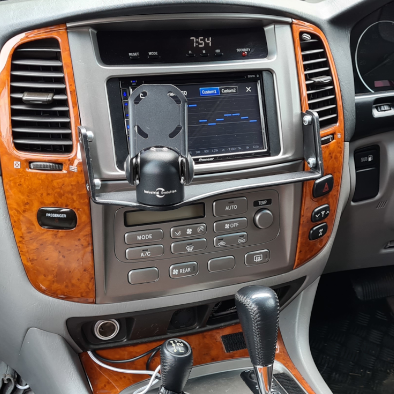 Industrial Evolution InDash Mount for Toyota LandCruiser 100/105 (2003-07)