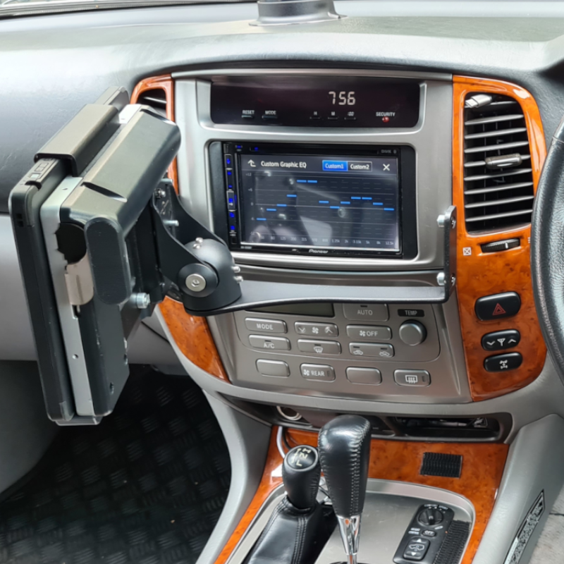 Industrial Evolution InDash Mount for Toyota LandCruiser 100/105 (2003-07)