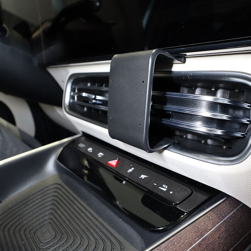 ClicOn No Holes Centre Mount for Mercedes-Benz CLA Class (26-26)