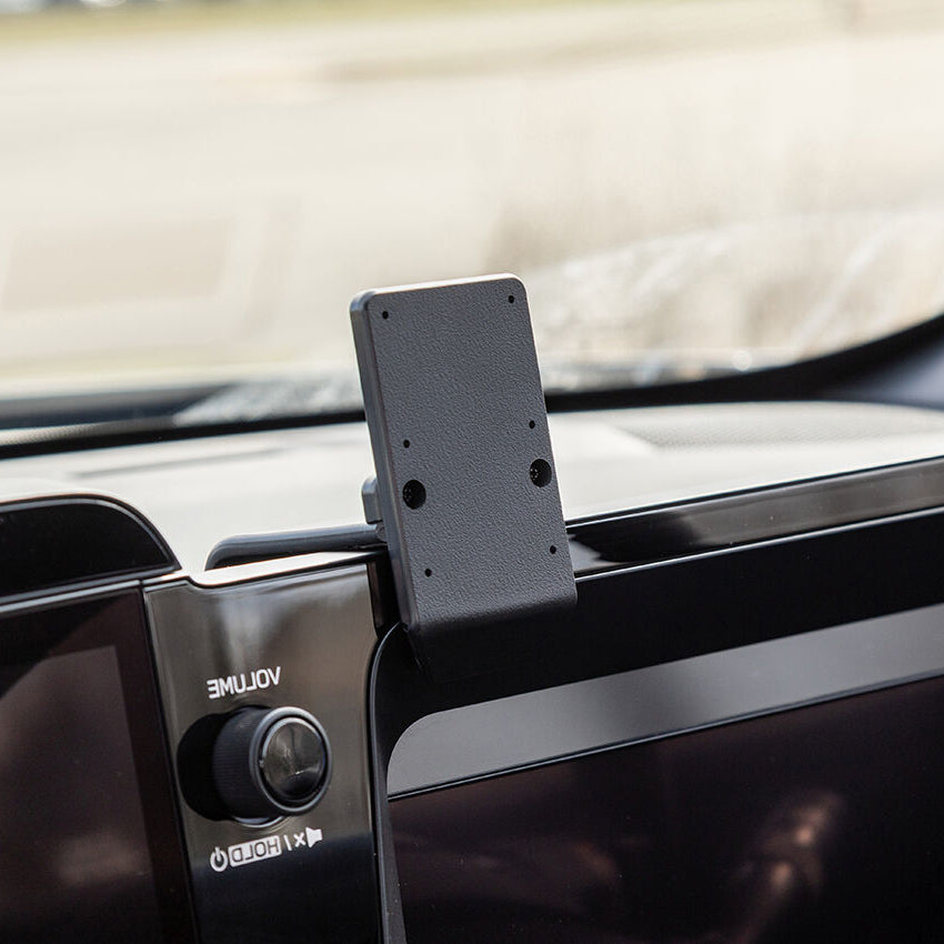 ClicOn No Holes Centre Mount for Subaru Outback (26-26)