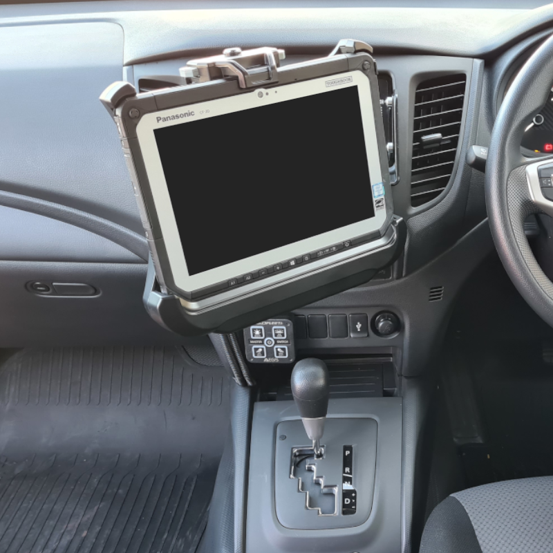 Industrial Evolution InDash Mount for Mitsubishi Triton (2015+)