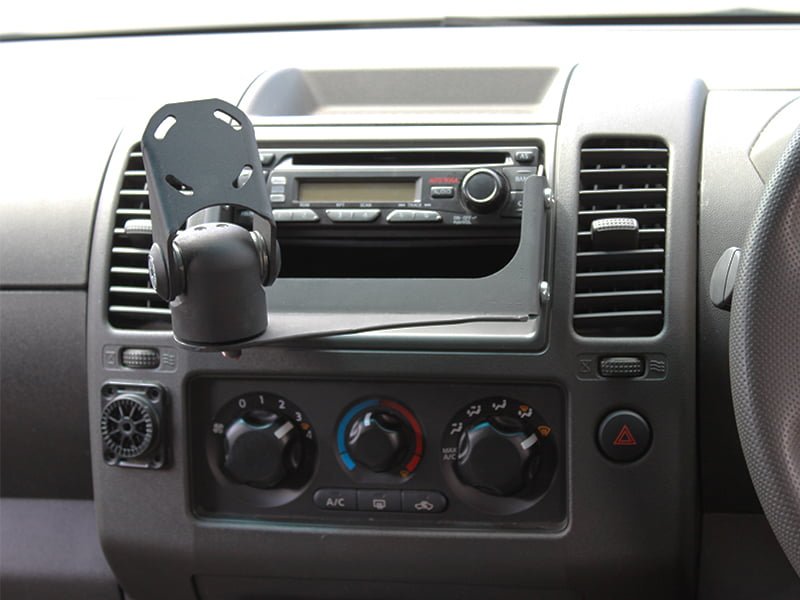 InDash Mount for Nissan Navara (2005-14)